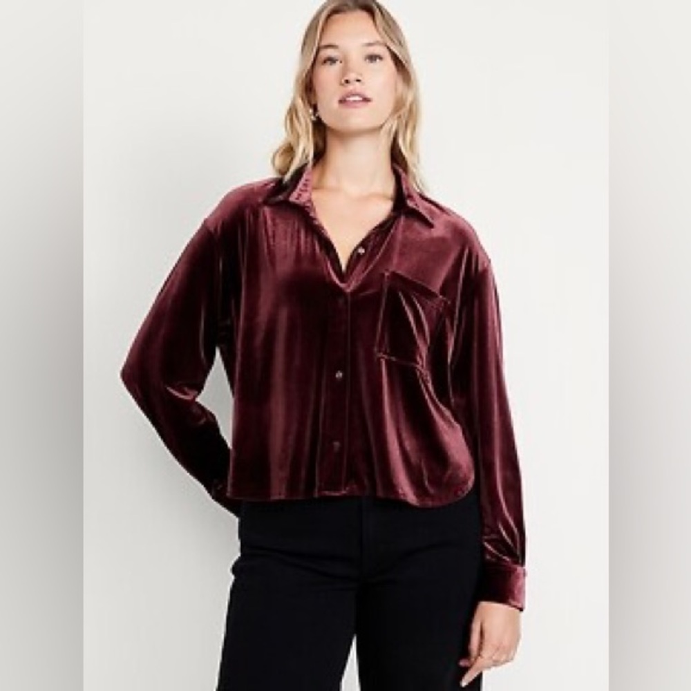 NWOT Old Navy Velvet Cropped Button Down Shirt